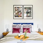 Doncaster Large Luxury 3 Bedroom House, Sleeps 8, City Centre, Racecourse, Free Parking, By Empower Homes